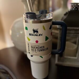 New in box Stanley 40oz tumbler confetti limited edition design